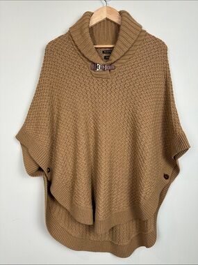 Massimo Dutti Wool Blend Camel Knit Poncho Shall Buckle Collar neutral boho fall